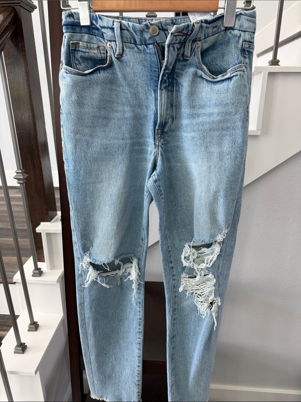 Good American Light Wash Distressed Straight Leg Jeans